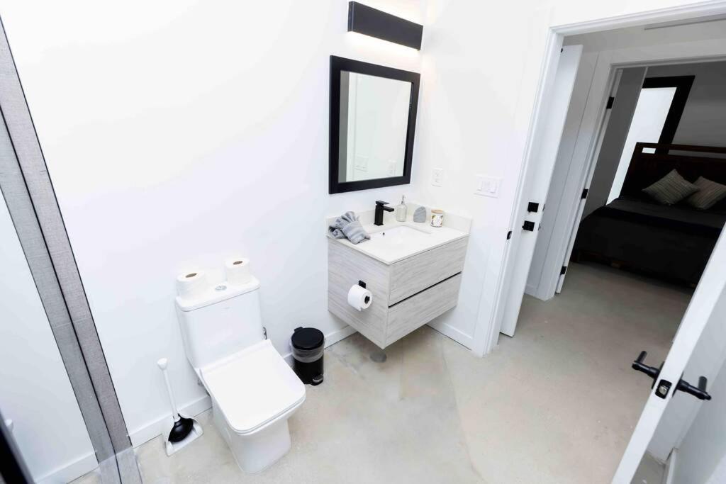 Huge 4 Bedroom Townhouse W/ Private Rooftop & Bbq Miami Dış mekan fotoğraf