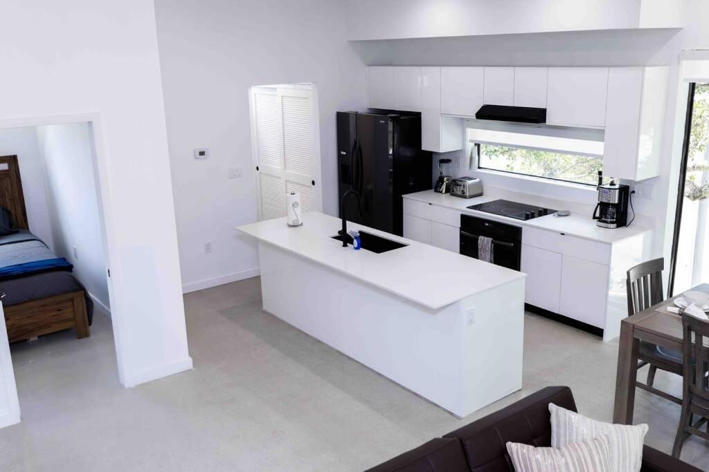 Huge 4 Bedroom Townhouse W/ Private Rooftop & Bbq Miami Dış mekan fotoğraf